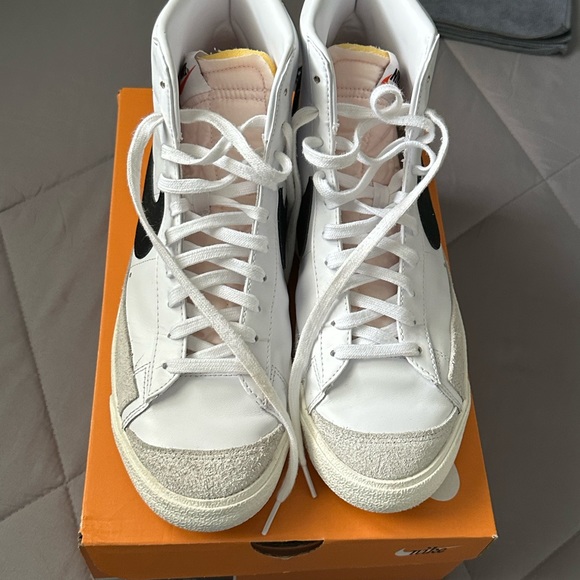 Nike Blazer shoes - Picture 4 of 5